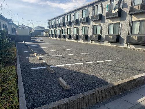 2/2 駐車場