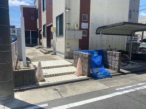 13/13 エントランス