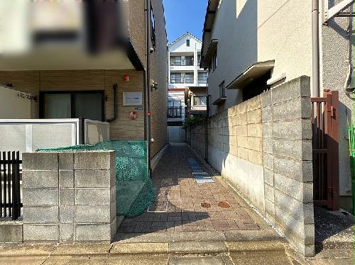 2/3 エントランス