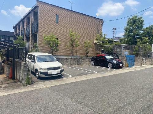 14/17 駐車場