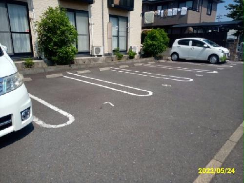 2/2 駐車場