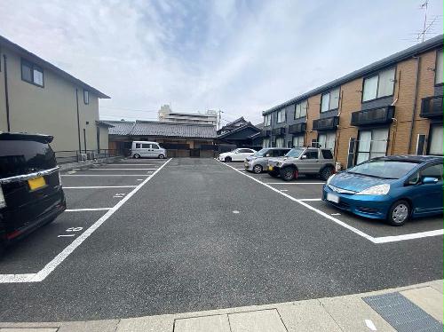 4/4 駐車場