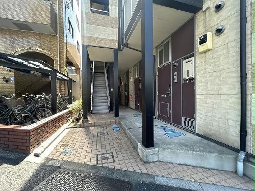 2/2 エントランス