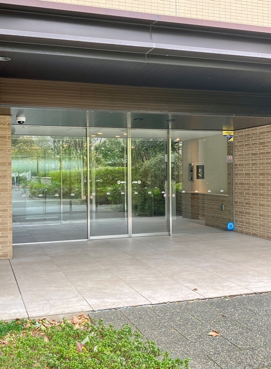 15/20 エントランス