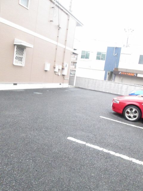 2/7 駐車場