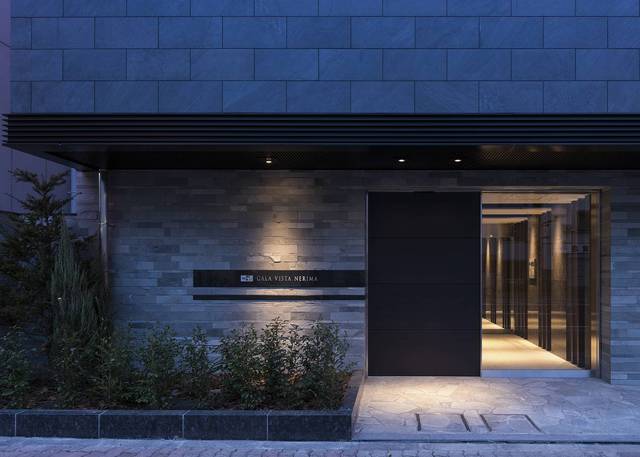 22/25 エントランス