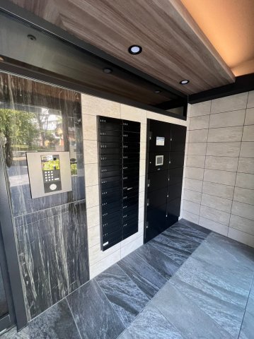 19/24 エントランス