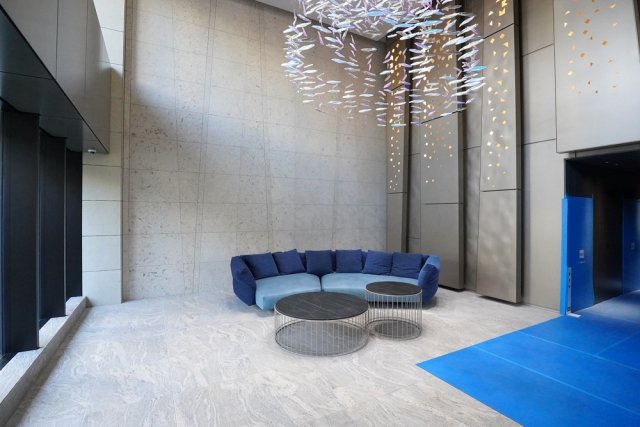 23/24 エントランス