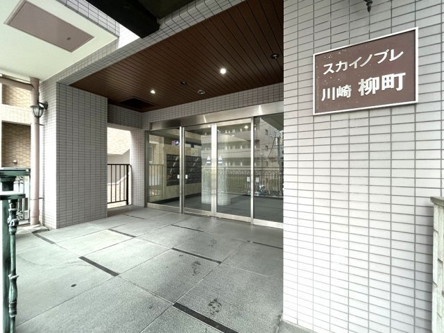 20/25 エントランス