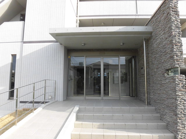 17/22 エントランス