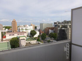 13/16 バルコニー