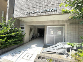 16/16 エントランス