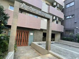 16/16 エントランス