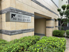 16/16 エントランス