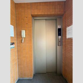 3/3 エントランス