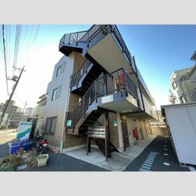 16/16 エントランス