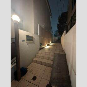 14/16 エントランス