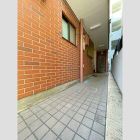 15/16 エントランス