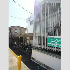 15/15 エントランス