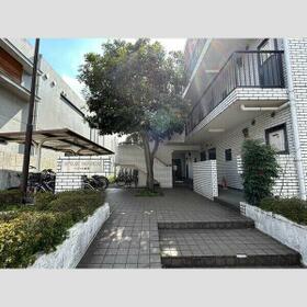 8/8 エントランス