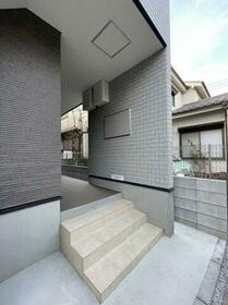 14/14 エントランス