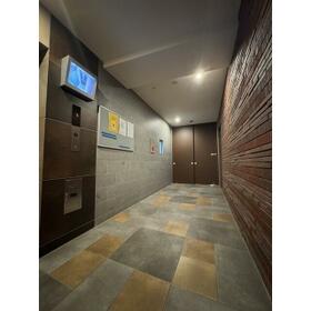 4/4 エントランス