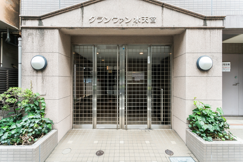 4/5 エントランス