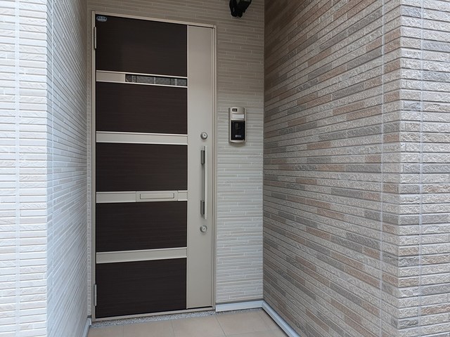 14/20 エントランス