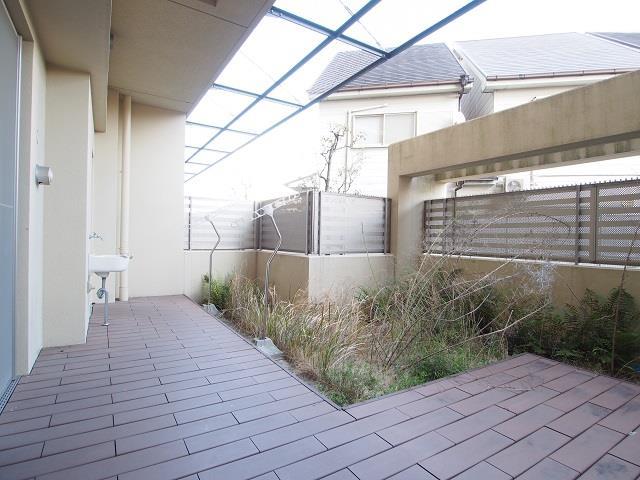 13/18 バルコニー