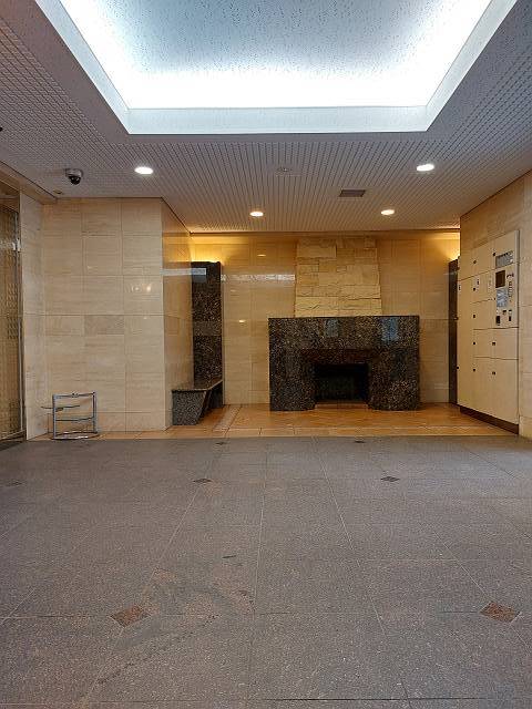 19/28 エントランス