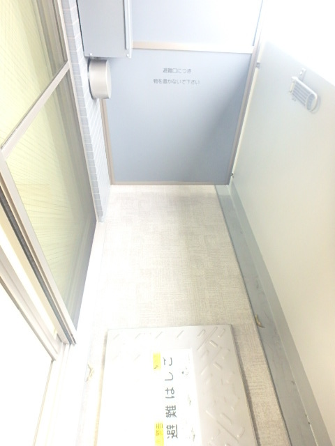 13/25 バルコニー