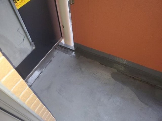 13/23 バルコニー