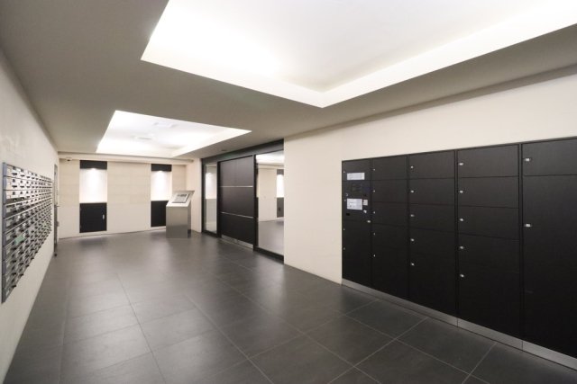 19/20 エントランス