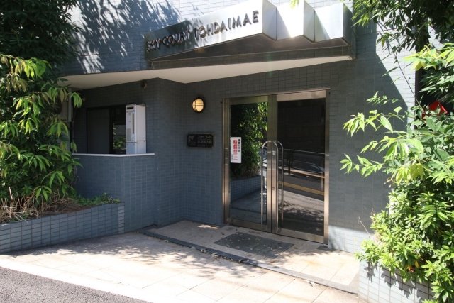 18/20 エントランス