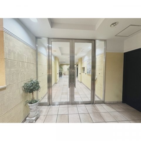 4/4 エントランス