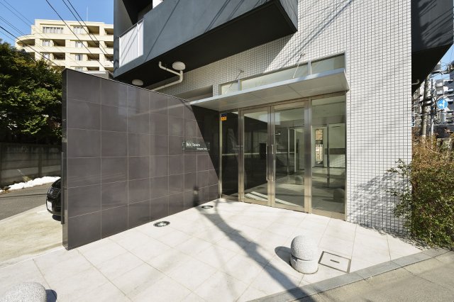 19/20 エントランス