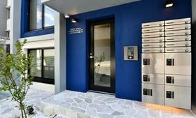 16/16 エントランス