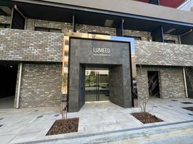 15/15 エントランス