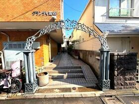 14/17 エントランス