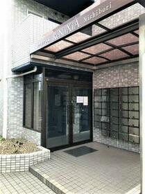 2/2 エントランス