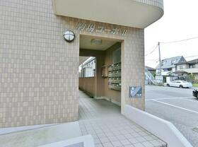 16/16 エントランス