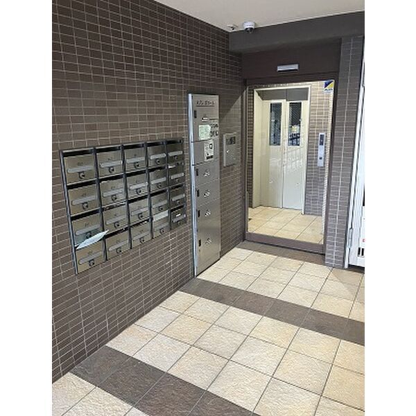 4/4 エントランス