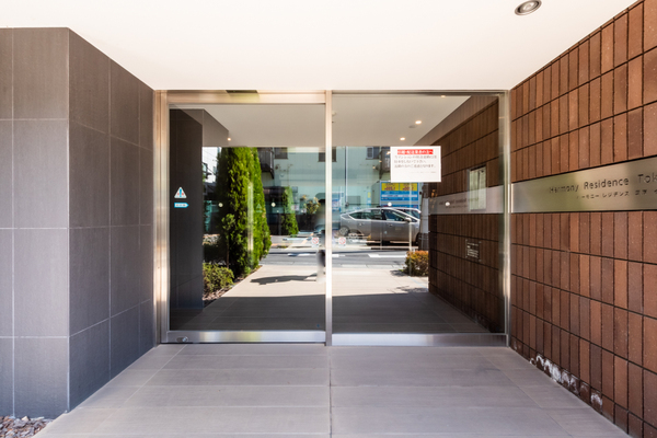 5/5 エントランス