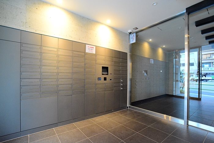 14/15 エントランス