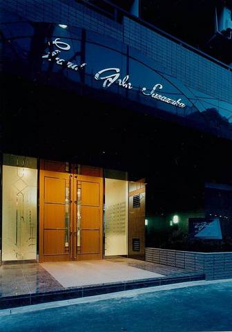 21/27 エントランス