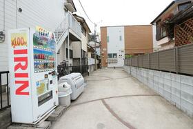 16/16 エントランス