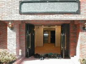 14/14 エントランス