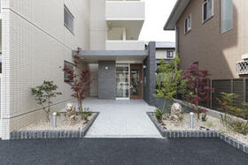 17/20 エントランス