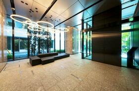 14/18 エントランス