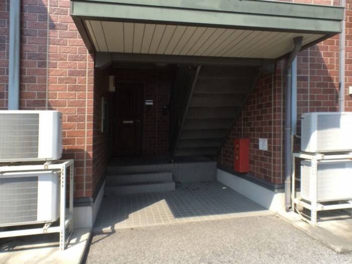 18/20 エントランス